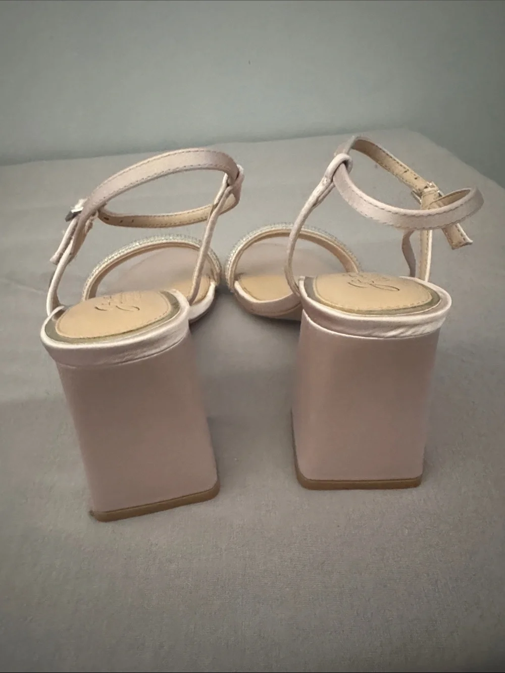 Jewel Badgley Mischka description step